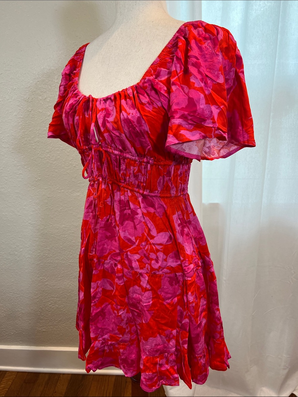 Olivaceous Red & Fuchsia Floral Mini Dress. Size M. NWT. - Picture 2 of 8